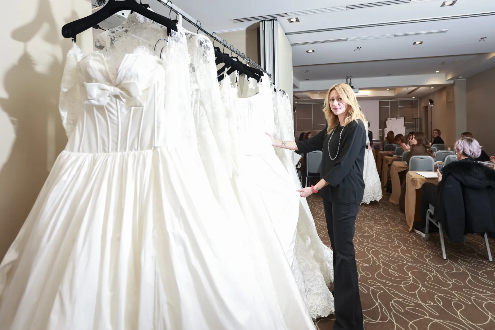 Abiti da sposa durante un corso Wedding Planner